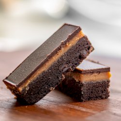 Brownies au caramel salé