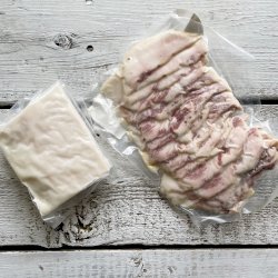 Duo bacon de bajoue et  lard de porc mangalitsa fumé au bois d'érable