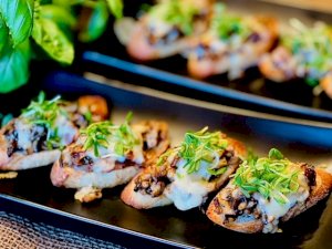 maturin, recette crostinis aux pleurotes , maturin.ca, épiceries, épicerie en ligne, fine, bio, commande en ligne, livraison à domicile, alimentation, producteur, consommateur, quebec, canada