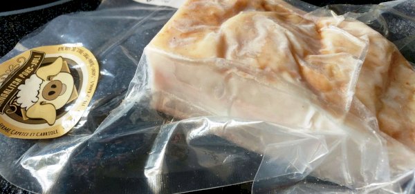 lard de porc mangalitsa fumé au bois d'érable, mangalitsa porc-joli , mangalitsa porc joli | maturin.ca, maturin, épicerie en ligne, commande en ligne, livraison à domicile, alimentation, producteur, quebec, canada